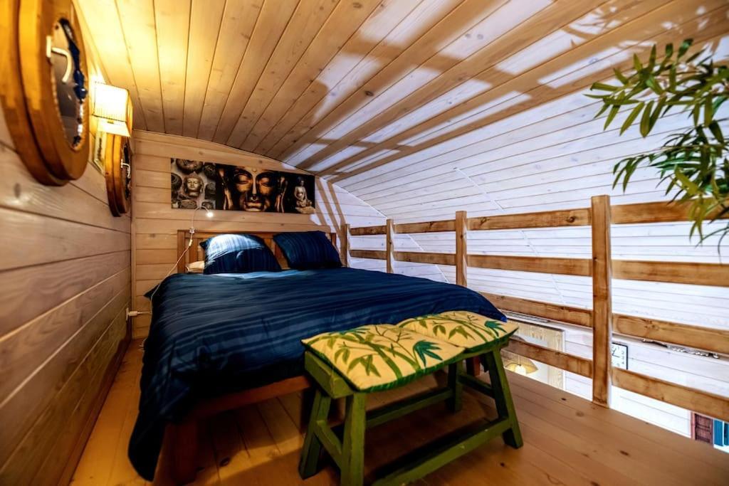 Gite Et Chambre D'Hote Gussignies Buitenkant foto