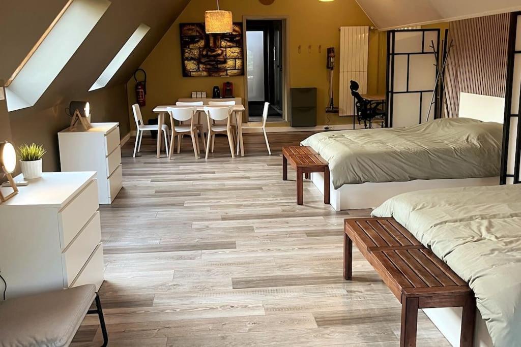 Gite Et Chambre D'Hote Gussignies Buitenkant foto